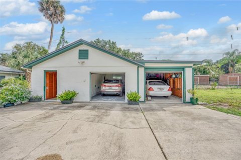 House in East Palatka, Florida 3 bedrooms, 148.27 sq.m. № 1898578 - photo 19