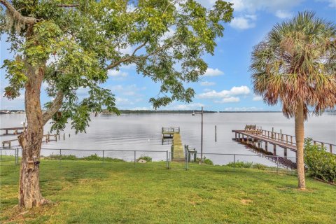 House in East Palatka, Florida 3 bedrooms, 148.27 sq.m. № 1898578 - photo 15