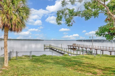 House in East Palatka, Florida 3 bedrooms, 148.27 sq.m. № 1898578 - photo 29