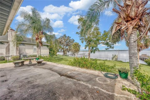 House in East Palatka, Florida 3 bedrooms, 148.27 sq.m. № 1898578 - photo 27
