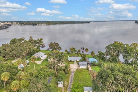 House in East Palatka, Florida 3 bedrooms, 148.27 sq.m. № 1898578 - photo 5