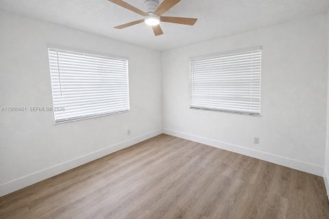 Casa en venta en Miami, Florida, 3 dormitorios, 112.32 m2 № 2057814 - foto 14