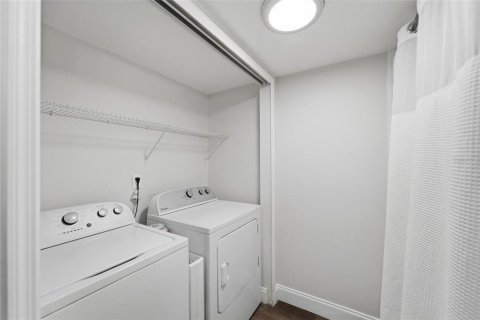 Condo in Altamonte Springs, Florida, 2 bedrooms  № 2106850 - photo 16