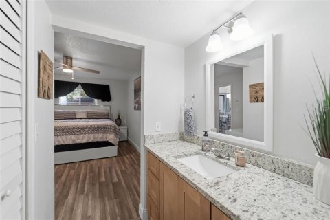 Condo in Altamonte Springs, Florida, 2 bedrooms  № 2106850 - photo 21