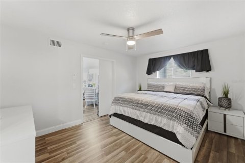 Condo in Altamonte Springs, Florida, 2 bedrooms  № 2106850 - photo 18