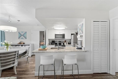 Condo in Altamonte Springs, Florida, 2 bedrooms  № 2106850 - photo 5