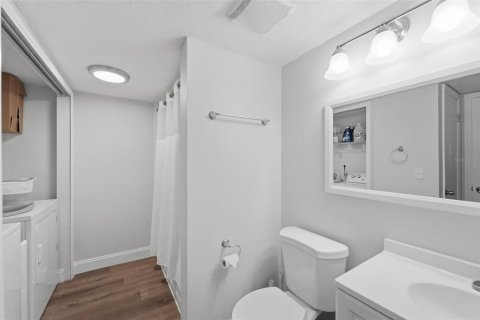 Condo in Altamonte Springs, Florida, 2 bedrooms  № 2106850 - photo 15