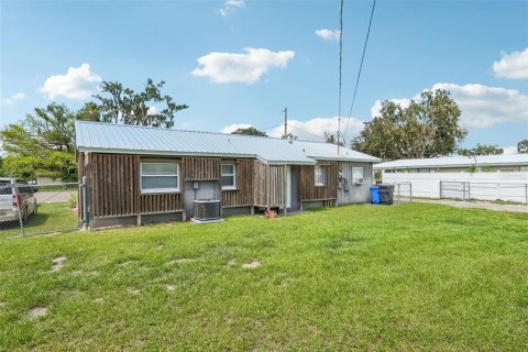 Commercial property in Brandon, Florida 95.13 sq.m. № 2374058 - photo 29