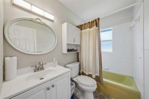 Commercial property in Brandon, Florida 95.13 sq.m. № 2374058 - photo 19