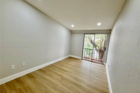 Adosado en alquiler en Miami, Florida, 3 dormitorios, 158.77 m2 № 1933680 - foto 20