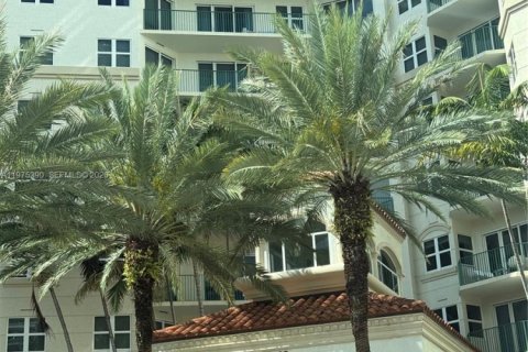 Condominio en Aventura, Florida, 2 dormitorios  № 2040149