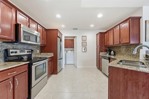 Villa ou maison à vendre à St. Lucie, Floride: 2 chambres, 134.8 m2 № 2254331 - photo 10