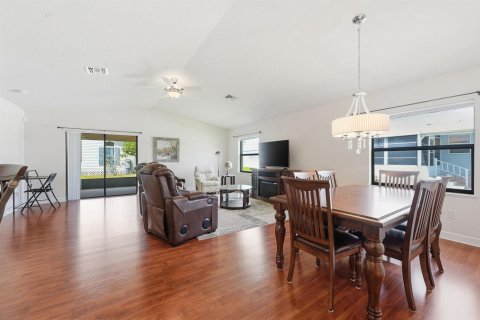 Villa ou maison à vendre à St. Lucie, Floride: 2 chambres, 134.8 m2 № 2254331 - photo 4