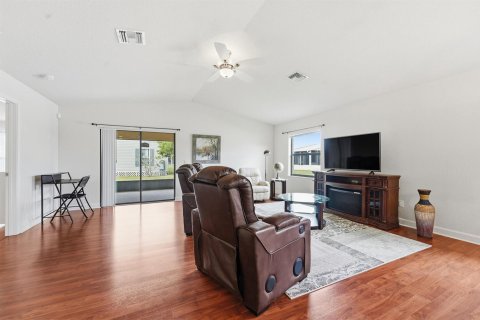 Villa ou maison à vendre à St. Lucie, Floride: 2 chambres, 134.8 m2 № 2254331 - photo 8