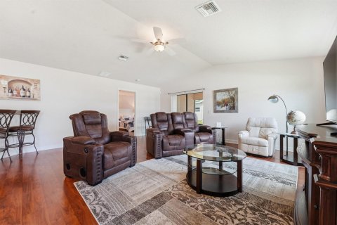 Villa ou maison à vendre à St. Lucie, Floride: 2 chambres, 134.8 m2 № 2254331 - photo 6