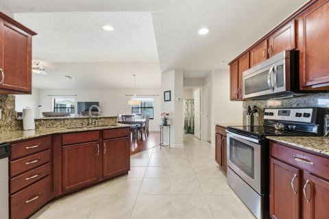 Villa ou maison à vendre à St. Lucie, Floride: 2 chambres, 134.8 m2 № 2254331 - photo 11