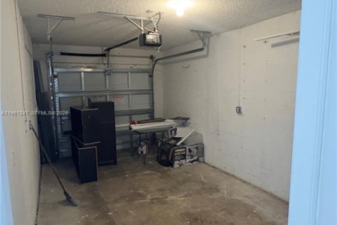 Villa ou maison à louer à Deerfield Beach, Floride: 3 chambres, 155.24 m2 № 2022137 - photo 22