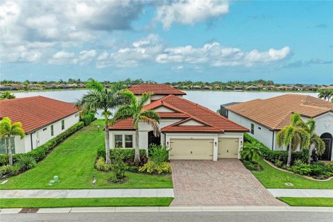 House in Nokomis, Florida 3 bedrooms, 304.07 sq.m. № 2203322