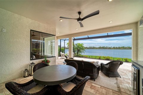 House in Nokomis, Florida 3 bedrooms, 304.07 sq.m. № 2203322 - photo 23