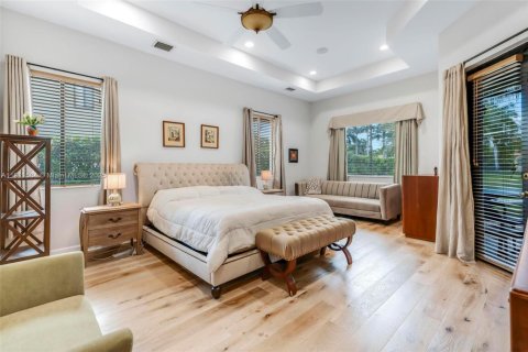 Casa en venta en Cutler Bay, Florida, 5 dormitorios, 284.37 m2 № 1969779 - foto 21