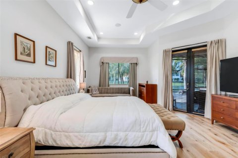 Casa en venta en Cutler Bay, Florida, 5 dormitorios, 284.37 m2 № 1969779 - foto 22