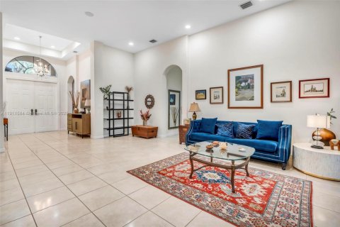 Casa en venta en Cutler Bay, Florida, 5 dormitorios, 284.37 m2 № 1969779 - foto 9