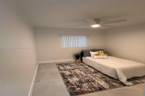 House in Fort Lauderdale, Florida 4 bedrooms, 167.69 sq.m. № 1698761 - photo 25