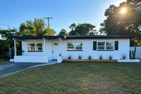Casa en Clearwater, Florida 3 dormitorios, 98.1 m2 № 2110190