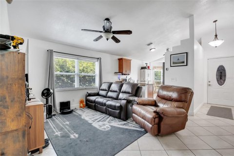 Villa ou maison à vendre à Orlando, Floride: 3 chambres, 108.7 m2 № 1856325 - photo 12