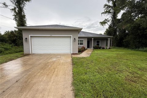 Casa en alquiler en North Port, Florida, 3 dormitorios, 144.65 m2 № 1918561 - foto 1