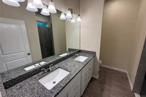Casa en alquiler en North Port, Florida, 3 dormitorios, 144.65 m2 № 1918561 - foto 12