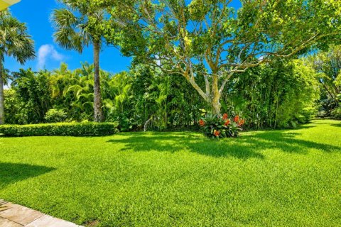 House in Weston, Florida 6 bedrooms, 341.32 sq.m. № 2088140 - photo 15
