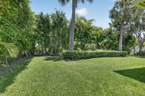 House in Weston, Florida 6 bedrooms, 341.32 sq.m. № 2088140 - photo 10