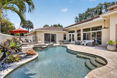 House in Weston, Florida 6 bedrooms, 341.32 sq.m. № 2088140 - photo 30