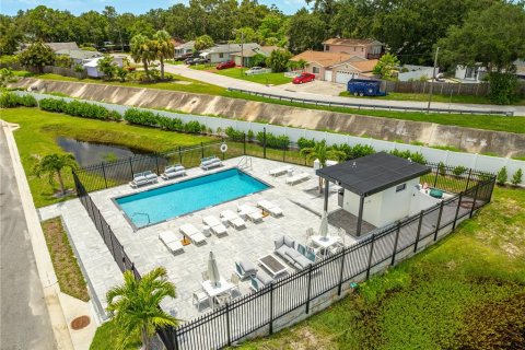 Townhouse in Pinellas Park, Florida 2 bedrooms, 219.71 sq.m. № 2312310 - photo 29