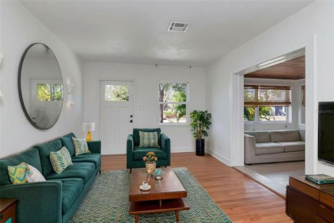 Villa ou maison à vendre à Tampa, Floride: 3 chambres, 111.76 m2 № 2142282 - photo 5