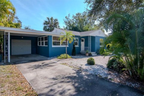 Villa ou maison à vendre à Tampa, Floride: 3 chambres, 111.76 m2 № 2142282 - photo 2