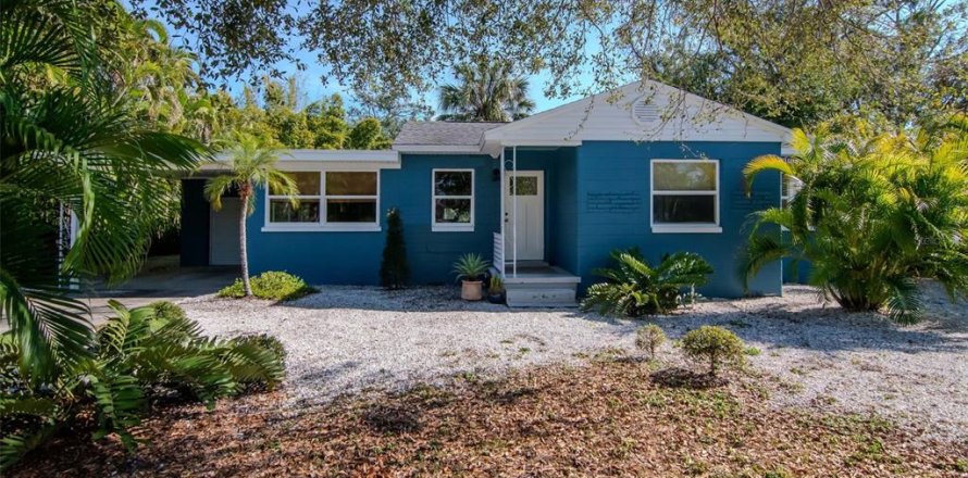 Villa ou maison à Tampa, Floride 3 chambres, 111.76 m2 № 2142282