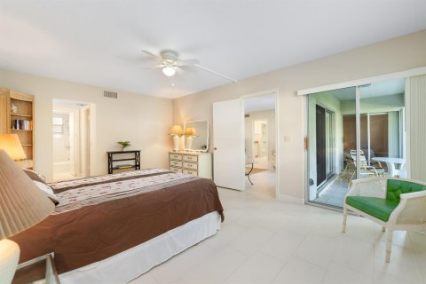 Condo in Riviera Beach, Florida, 2 bedrooms  № 2081954 - photo 8