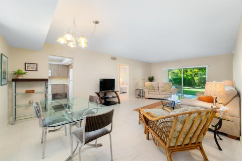 Condo in Riviera Beach, Florida, 2 bedrooms  № 2081954 - photo 5