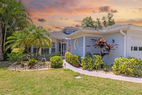 Villa ou maison à Sarasota, Floride 3 chambres, 171.03 m2 № 2133023