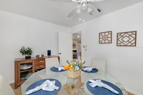 Villa ou maison à vendre à Sarasota, Floride: 3 chambres, 171.03 m2 № 2133023 - photo 17