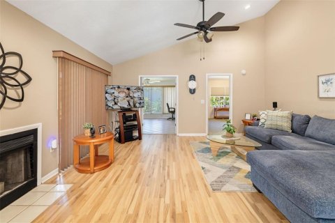 Villa ou maison à vendre à Sarasota, Floride: 3 chambres, 171.03 m2 № 2133023 - photo 4