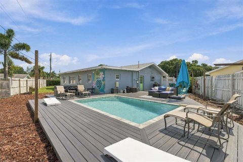 Casa en venta en Seminole, Florida, 4 dormitorios, 212 m2 № 2418915 - foto 3