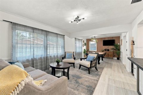 Casa en venta en Seminole, Florida, 4 dormitorios, 212 m2 № 2418915 - foto 17