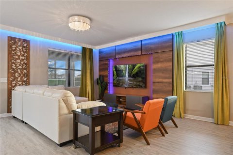 Villa ou maison à vendre à Davenport, Floride: 8 chambres, 363.15 m2 № 2416490 - photo 9