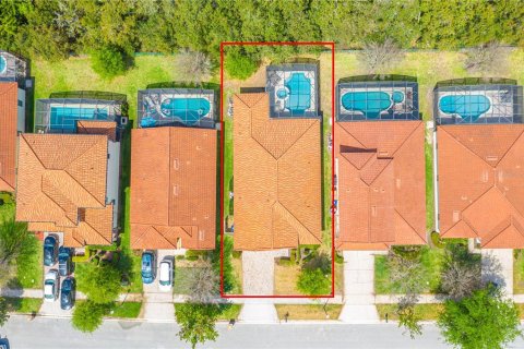 House in Kissimmee, Florida 5 bedrooms, 195.93 sq.m. № 2214145 - photo 21