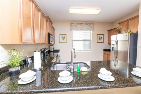 House in Kissimmee, Florida 5 bedrooms, 195.93 sq.m. № 2214145 - photo 11