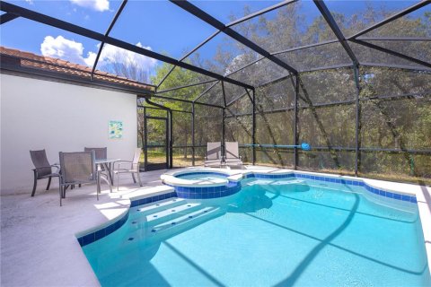 House in Kissimmee, Florida 5 bedrooms, 195.93 sq.m. № 2214145 - photo 2