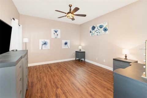 Townhouse in Apopka, Florida 4 bedrooms, 185.99 sq.m. № 1826358 - photo 11